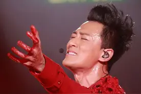 林峰演唱会割伤满手是血，歌迷却以为是特效？图片