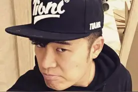 天才赤赤教你如何优雅地拍出V字脸！图片