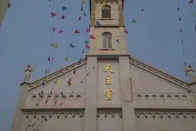 让人担忧的北临城教堂修女楼图片