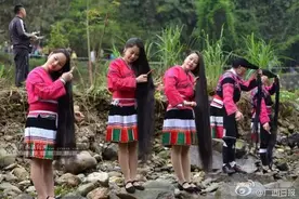 广西有个寨子的妹纸，因为头发长创下了吉尼斯纪录！图片