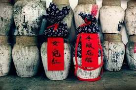 怎样让喝酒的时候显得更有文化？背背“酒语录”图片