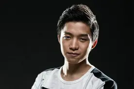 EDG厂长男枪IG姿态巴德 西门卡萨丁图片