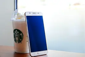 生活不卑不亢，才最美丽 三星Galaxy J7测评图片