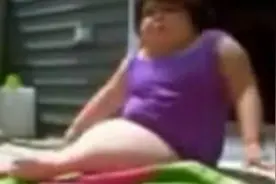 真实拍摄，国外惊现美人鱼女孩图片