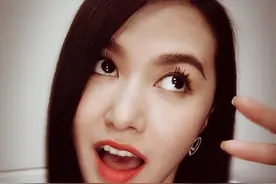 谭维维深夜晒照片，称想做网红图片