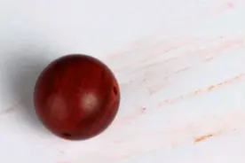 大神亲自拿木料教你鉴别小叶紫檀！图片