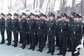 新兵结束集训陆续下连队 95后新兵走上驻守海岛图片