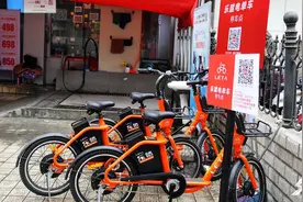 45秒｜共享电动自行车现身济南 充满电能跑50公里图片