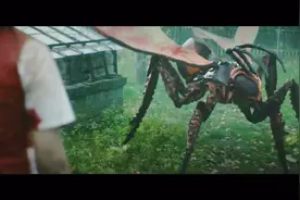 变异大黄蜂变成了硕大无比的怪物，猎杀人类……