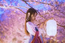 甜美之声夏婉安演唱的这首《六楼》真是好听，不错