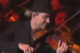 天才小提琴家大卫葛瑞特完美演绎《加勒比海盗》主题曲