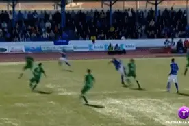 GIF西丙神人25米外倒挂金钩 普斯卡什奖非他莫属图片