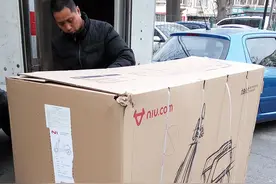 中短途通勤的新座驾——小牛N1动力版电动车图片