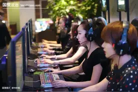 大连LOL电竞女神战队 颜值爆表 身材魔鬼！图片