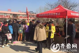 日照广电网络公司开展惠民行动 用户高清机顶盒免费换图片