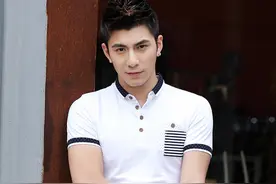 这几款T恤，足够让你做回最有魅力的男人图片