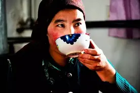 没什么事是喝一碗奶茶不能解决的，如果有，喝两碗！图片