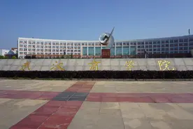NVIDIA校园行 武汉商学院站完美落幕图片