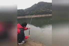 钓鱼为什么不能抛满竿？两个血的教训告诉你！