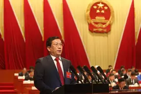 乘公交车可刷支付宝、微信，年底建33所中小学，打造“三环十二射”……好消息太多了！图片