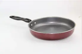 不粘锅掉漆了会不会有毒？图片