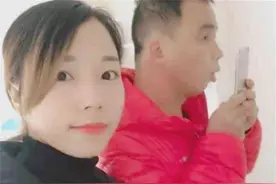 27岁女子恋上42岁大叔，相识三年，一直不离不弃图片