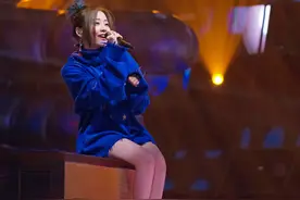 张靓颖林俊杰“双J”联手嗨翻现场图片