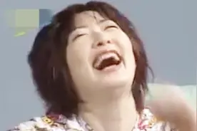 能忍住不笑就能赢钱，杨思敏笑到喷水