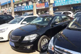 五万的二手车能砍多少钱？实拍二手车市场看看车商都是怎么报价的