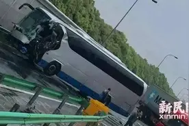 上海一中学16个高中班周末春游，校友网友大呼：不开心！图片