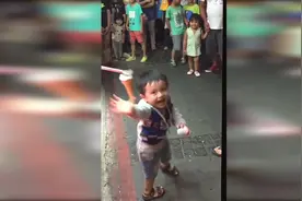 土耳其冰激凌长点心吧！给宝宝气哭了 在东北摊给你砸了视频封面