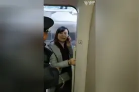 网络造谣被查：胡说高铁扒车门罗海丽老公是公安300趟火车被调整视频封面