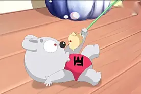 《兔子帮》灰兔子正要大口的吃鸡腿，被突如其来的千里传书箭射中