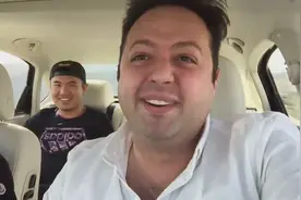 太逗了，不笑送你一辆帕萨特---老外网红试驾帕萨特