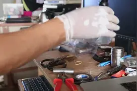 手工达人教你用塑料瓶制作捕鼠神器，简单实用，效果真不错！图片