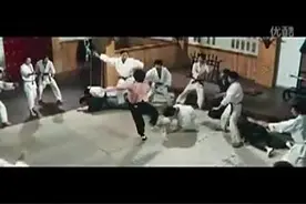 李小龙的杀伤脚法（李三脚，连踢，腾空蹬踢）图片