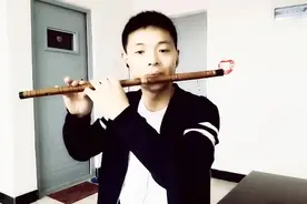 小伙儿笛子演奏藏族民歌《翻身农奴把歌唱》真是余音绕梁三日不绝图片