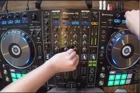 2小时——第一视角DJ现场刷碟-每首都是经典，都会让你跳起来图片