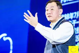 清华教授：从老板秘书的漂亮程度，看出公司命运？！视频封面