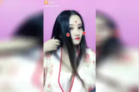 古代小姐出嫁发型 就是妆有点吓人