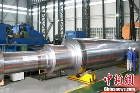 中国二重自主研制8万吨大型模锻压机 造就国之重器图片