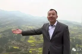 热点｜在荣誉巅峰之时辞职，前“网红书记”陈行甲选择了什么？图片