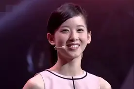 “奶茶妹妹”章泽天与刘强东恋爱期照片曝光，原来她这么主动视频封面