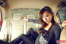 车上就因为这个螺丝掉了被扣12分，车主狂喊冤！图片