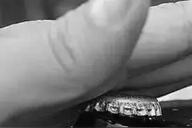 北京八大开啤酒绝技，你用过几招？图片