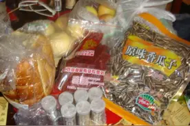 四岁宝宝晚上一直不肯入睡，原因竟令妈妈泪流满面图片