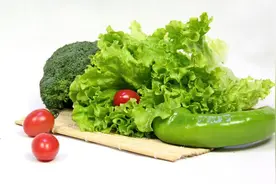 青菜去农药用水泡是错的 淘米水没用对也是白洗！图片