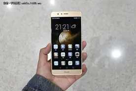 国产旗舰机的新势力，良心优品华为荣耀V8评测图片