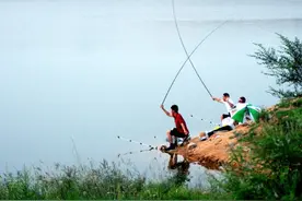 钓鱼漂的漂尾和漂脚你真的了解吗？图片