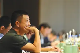 海底捞后厨之外：张勇的“进击”与“危机”图片